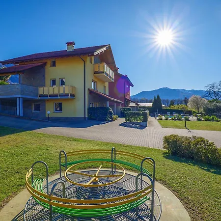 Rose Rossa Roselina Terrassen Og アパート *