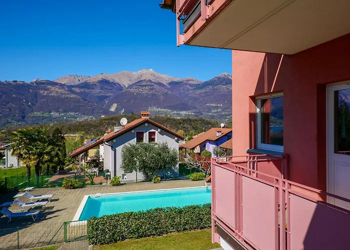 Rose Rossa Roselina Terrassen Og Colico